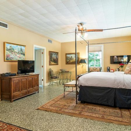 The Stockade Bed And Breakfast Μπατόν Ρουζ Εξωτερικό φωτογραφία