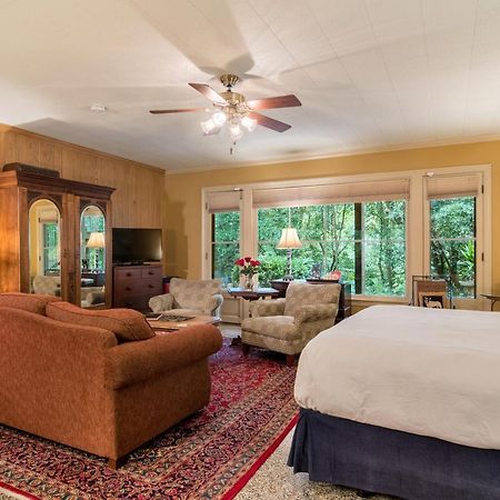 The Stockade Bed And Breakfast Μπατόν Ρουζ Εξωτερικό φωτογραφία