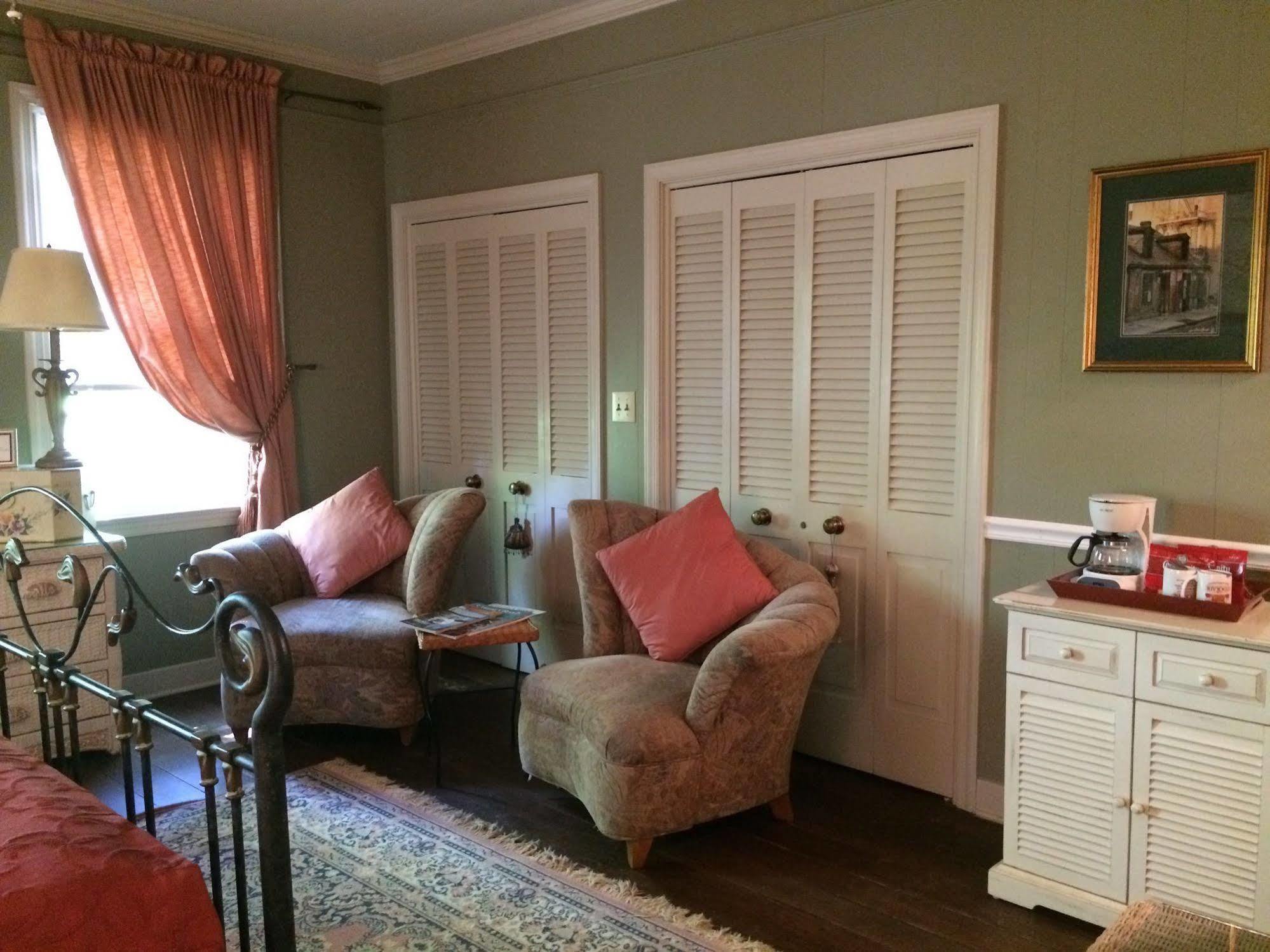 The Stockade Bed And Breakfast Μπατόν Ρουζ Εξωτερικό φωτογραφία