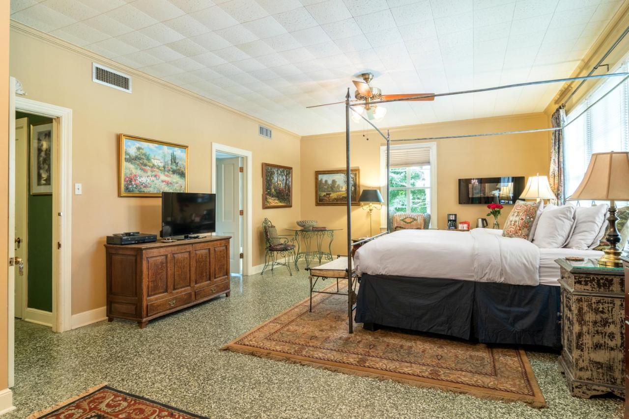 The Stockade Bed And Breakfast Μπατόν Ρουζ Εξωτερικό φωτογραφία