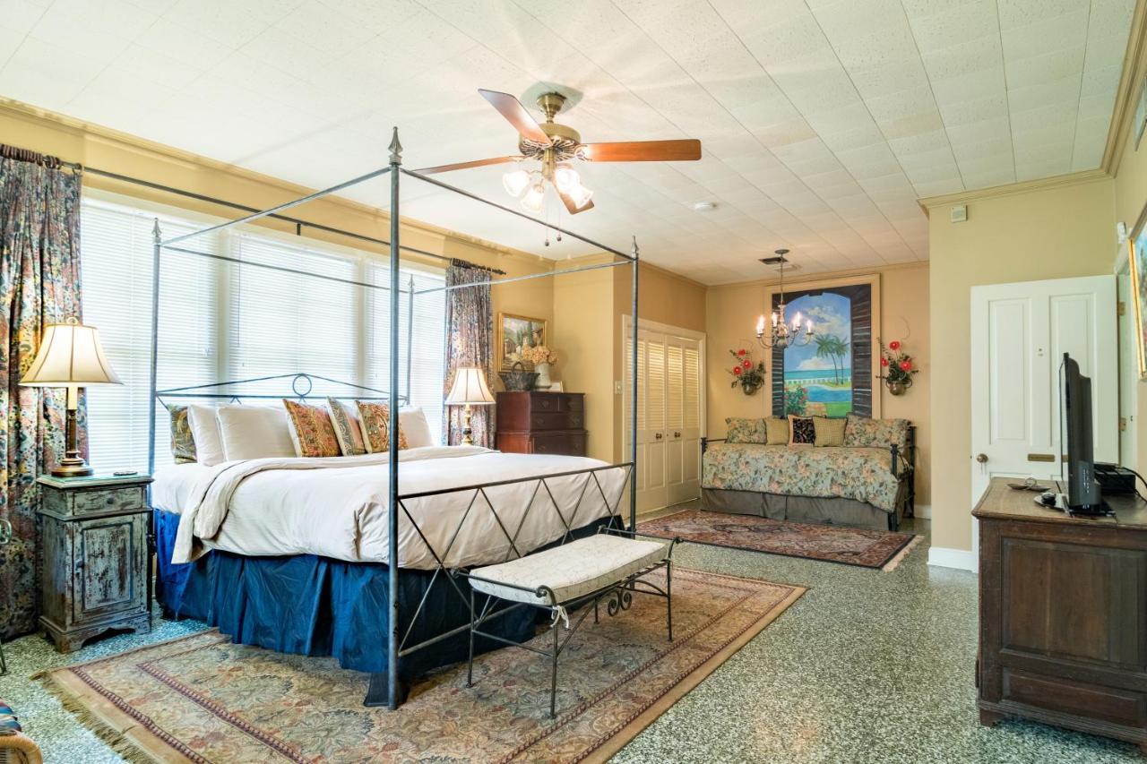 The Stockade Bed And Breakfast Μπατόν Ρουζ Εξωτερικό φωτογραφία